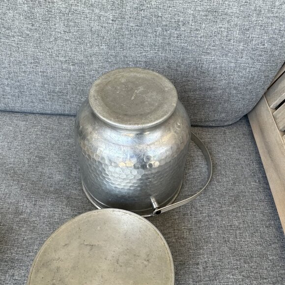 VINTAGE NASCO ITALY HAMMERED ALUMINUM ICE BUCKET BALE HANDLE MCM RETRO - Picture 8 of 8